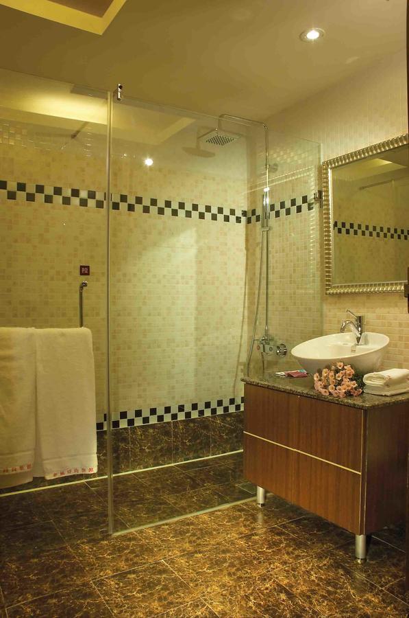 גאושיונג Spring Breeze Boutique Motel מראה חיצוני תמונה